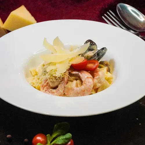 Pasta cu fructe de mare