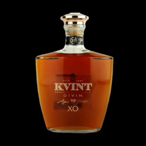 Kvint Divin 10 ani