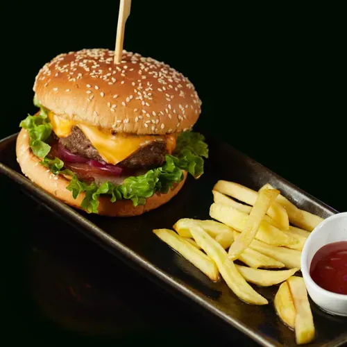 Burger cu vită